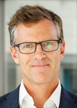 Prof. Dr. Dominik Wolf